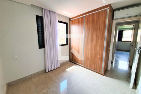 Apartamento à venda com 202m², 3 quartos e 3 vagasQuarto