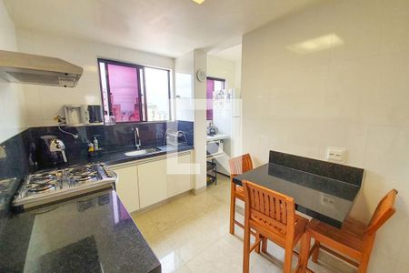 Apartamento à venda com 202m², 3 quartos e 3 vagasCozinha