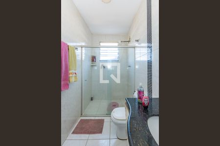 Casa à venda com 700m², 3 quartos e 3 vagasBanheiro da Suíte