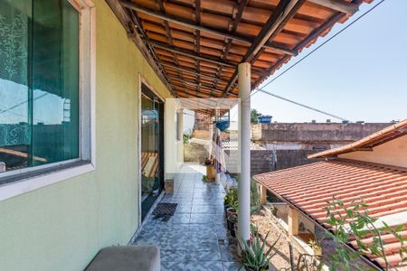 Casa à venda com 700m², 3 quartos e 3 vagasCasa 2 - Varanda