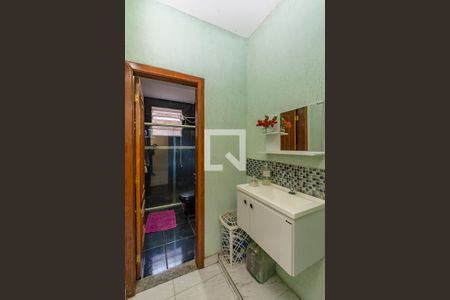 Casa à venda com 700m², 3 quartos e 3 vagasBanheiro Social