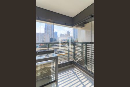 Studio para alugar com 26m², 1 quarto e sem vaga Studio para alugar com 26m², 1 quarto e sem vagaVaranda