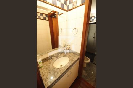 Apartamento à venda com 85m², 3 quartos e 2 vagasBanheiro 2