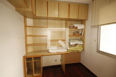 Apartamento à venda com 85m², 3 quartos e 2 vagasquarto 2