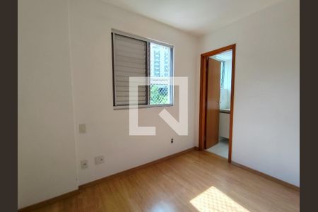 Apartamento para alugar com 60m², 2 quartos e 2 vagas Apartamento para alugar com 60m², 2 quartos e 2 vagasQuarto 2