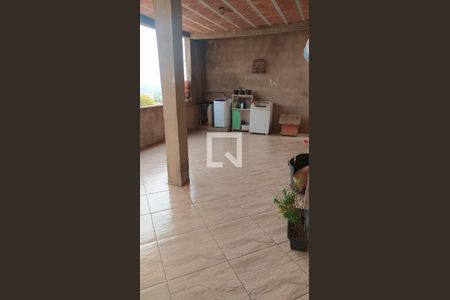 Casa à venda com 160m², 4 quartos e 6 vagasSacada