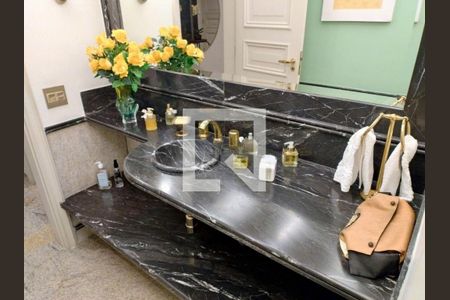 Apartamento à venda com 402m², 4 quartos e 4 vagas