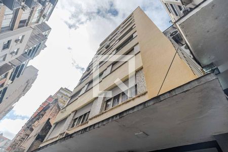 Apartamento à venda com 41m², 1 quarto e sem vaga Apartamento à venda com 41m², 1 quarto e sem vagaFachada
