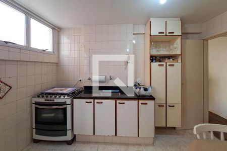 Apartamento à venda com 161m², 3 quartos e 2 vagas Apartamento à venda com 161m², 3 quartos e 2 vagasCozinha