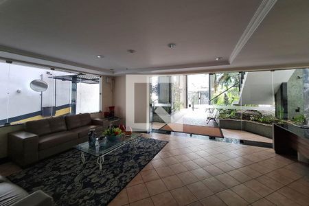 Apartamento à venda com 161m², 3 quartos e 2 vagas Apartamento à venda com 161m², 3 quartos e 2 vagasFachada e portaria