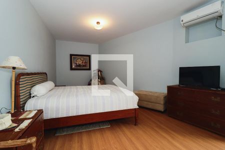 Casa à venda com 600m², 4 quartos e 3 vagasSuíte 1