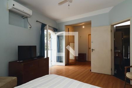 Casa à venda com 600m², 4 quartos e 3 vagasSuíte 1