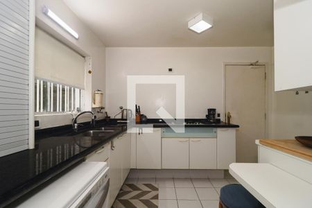 Casa à venda com 600m², 4 quartos e 3 vagasCozinha