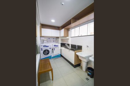 Apartamento para alugar com 48m², 2 quartos e 1 vaga Apartamento para alugar com 48m², 2 quartos e 1 vagaLavanderia