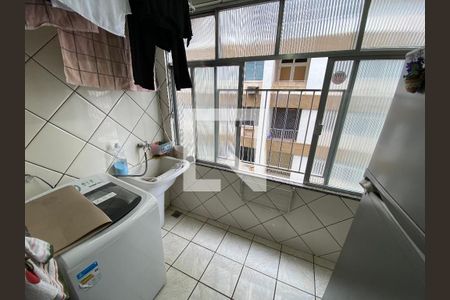 Apartamento à venda com 75m², 2 quartos e 1 vagaÁrea de Serviço