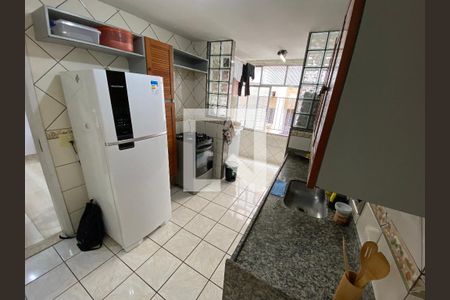 Apartamento à venda com 75m², 2 quartos e 1 vagaCozinha