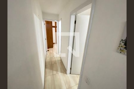 Apartamento à venda com 75m², 2 quartos e 1 vagaCorredor