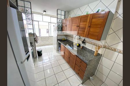 Apartamento à venda com 75m², 2 quartos e 1 vagaCozinha