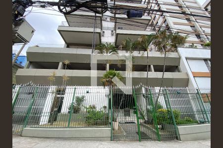 Apartamento à venda com 75m², 2 quartos e 1 vagaFachada