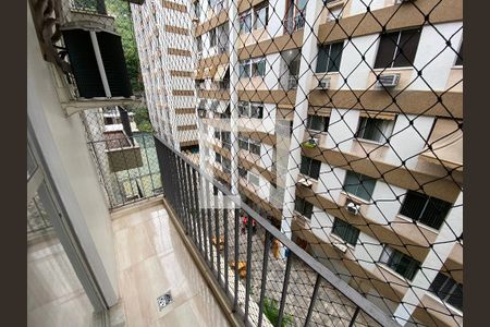 Apartamento à venda com 75m², 2 quartos e 1 vagaVaranda