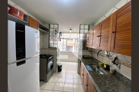Apartamento à venda com 75m², 2 quartos e 1 vagaCozinha