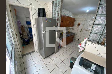 Apartamento à venda com 75m², 2 quartos e 1 vagaÁrea de Serviço