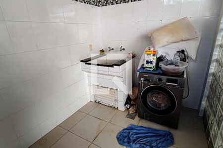 Casa à venda com 450m², 5 quartos e 2 vagasarea de serviço