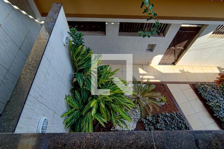 Casa à venda com 450m², 5 quartos e 2 vagasvaranda quartos - vista