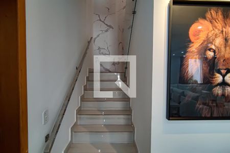 Casa à venda com 450m², 5 quartos e 2 vagasescada