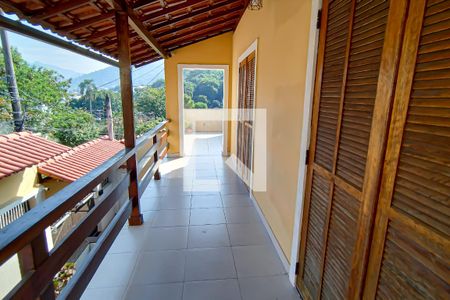 Casa à venda com 450m², 5 quartos e 2 vagasvaranda quartos