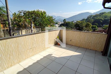 Casa à venda com 450m², 5 quartos e 2 vagasvaranda quartos
