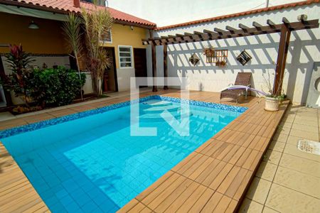 Casa à venda com 450m², 5 quartos e 2 vagasarea de lazer