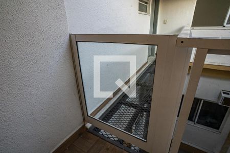 Apartamento à venda com 41m², 2 quartos e sem vaga Apartamento à venda com 41m², 2 quartos e sem vagaVaranda