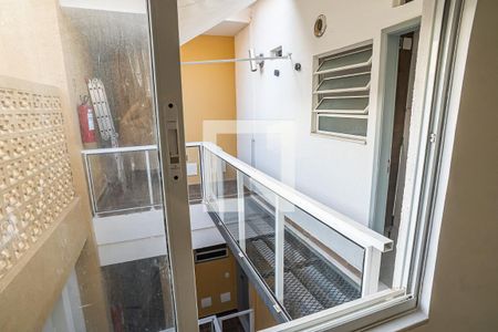 Apartamento à venda com 41m², 2 quartos e sem vaga Apartamento à venda com 41m², 2 quartos e sem vagaVista