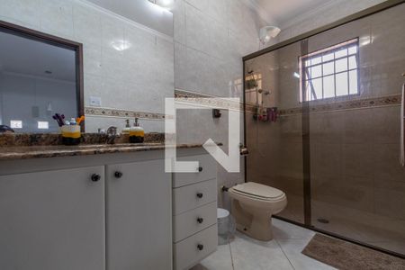 Casa à venda com 216m², 3 quartos e 4 vagasBanheiro