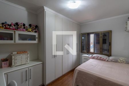 Casa à venda com 216m², 3 quartos e 4 vagasQuarto 2