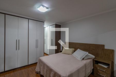 Casa à venda com 216m², 3 quartos e 4 vagasSuíte