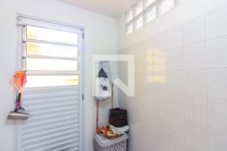 Casa à venda com 147m², 2 quartos e 2 vagas Casa à venda com 147m², 2 quartos e 2 vagasÁrea de Serviço