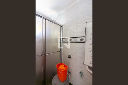 Casa à venda com 147m², 2 quartos e 2 vagas Casa à venda com 147m², 2 quartos e 2 vagasBanheiro da Edícula