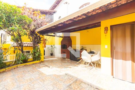 Casa à venda com 147m², 2 quartos e 2 vagas Casa à venda com 147m², 2 quartos e 2 vagasÁrea Gourmet