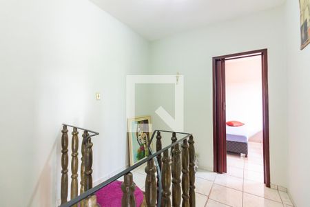 Casa à venda com 147m², 2 quartos e 2 vagas Casa à venda com 147m², 2 quartos e 2 vagasHall Quartos