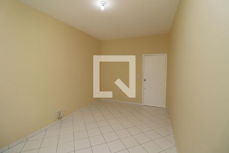 Sala de apartamento para alugar com 2 quartos, 64m² em Praia da Bandeira, Rio de Janeiro