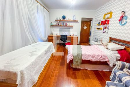 Casa à venda com 372m², 4 quartos e 6 vagasSuíte 3