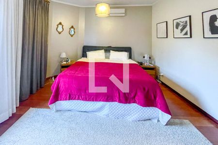 Casa à venda com 372m², 4 quartos e 6 vagasSuíte 4