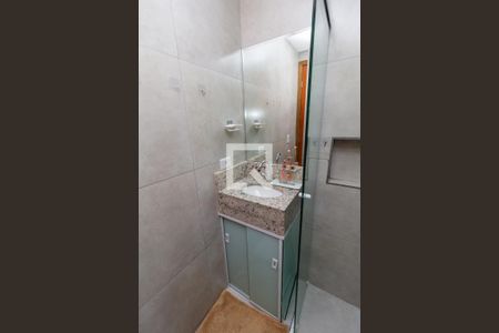 Banheiro de apartamento para alugar com 2 quartos, 43m² em Vila Santa Teresa (zona Leste), São Paulo