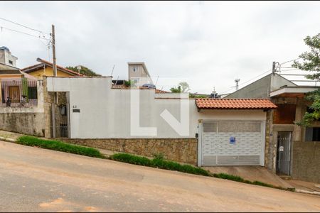 Fachada de casa à venda com 3 quartos, 300m² em Vila Zat, São Paulo
