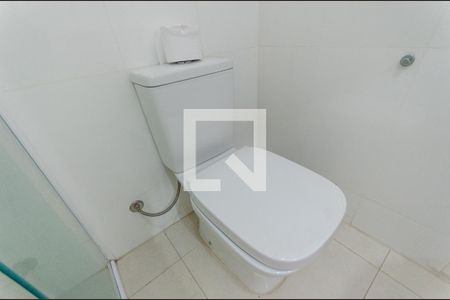 Casa à venda com 300m², 3 quartos e 3 vagas Casa à venda com 300m², 3 quartos e 3 vagasBanheiro 1