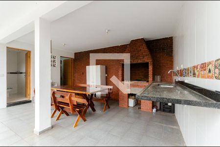 Casa à venda com 300m², 3 quartos e 3 vagas Casa à venda com 300m², 3 quartos e 3 vagasEspaço Gourmet
