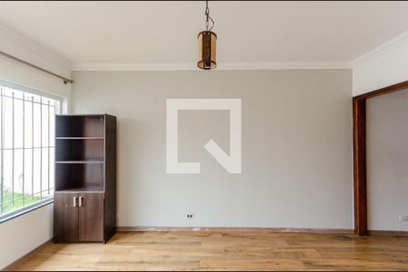 Sala de casa à venda com 3 quartos, 300m² em Vila Zat, São Paulo