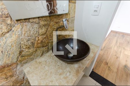 Casa à venda com 300m², 3 quartos e 3 vagas Casa à venda com 300m², 3 quartos e 3 vagasBanheiro da Suíte